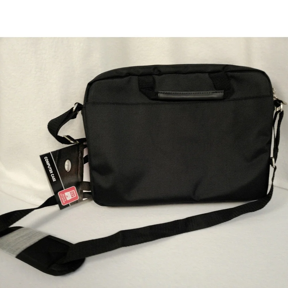 NWT Samsonite Black 13.3